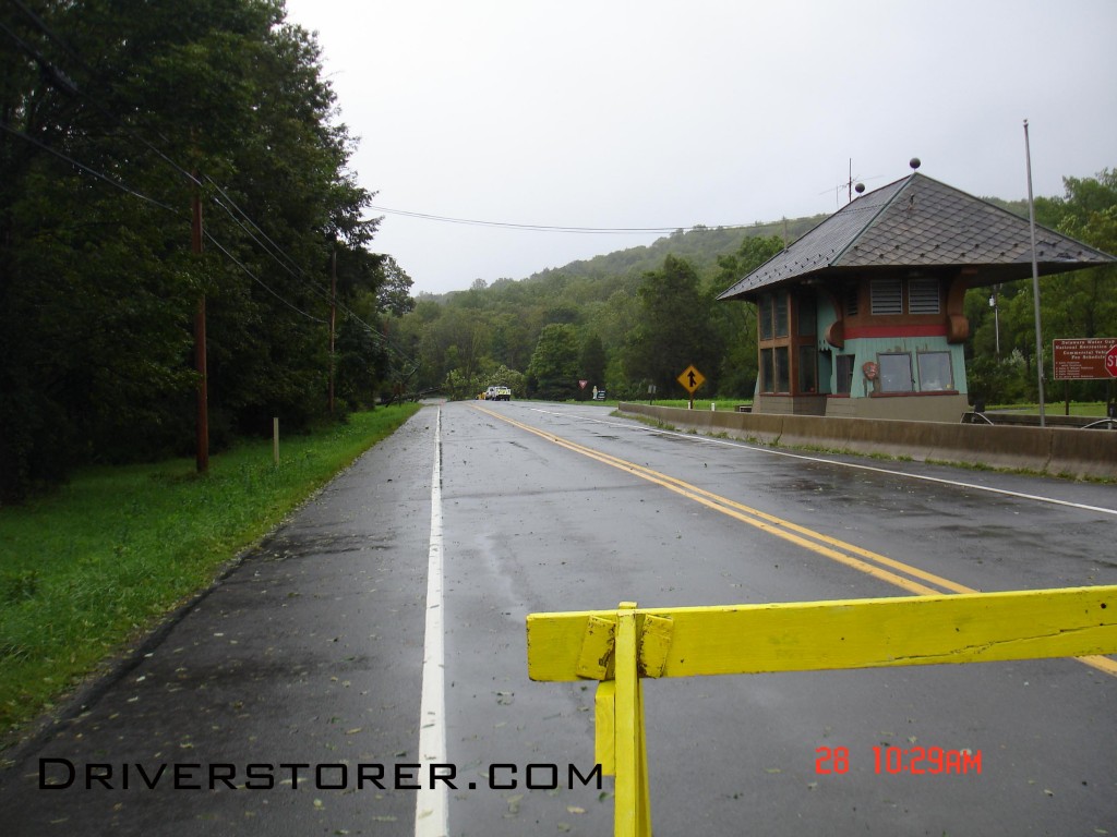 209 North at the Deleware River National Recreation Area weigh in station shut down due to a fallen tree